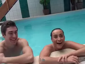 HUNT4K. Hottie wants to have fun in the pool so why pleases owner
